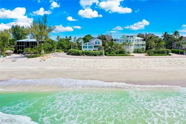 $3,995,000 | 15301 Captiva Drive, Captiva, FL 33924