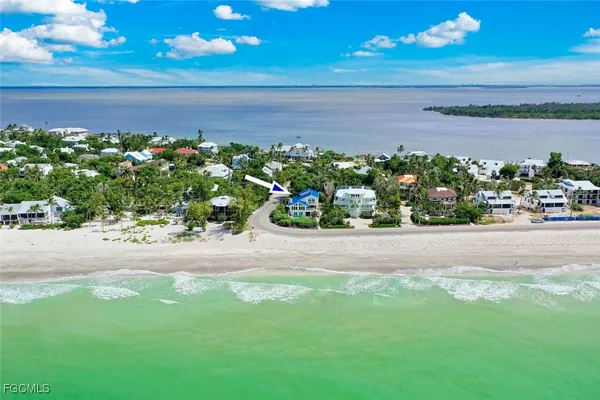 $3,995,000 | 15301 Captiva Drive, Captiva, FL 33924