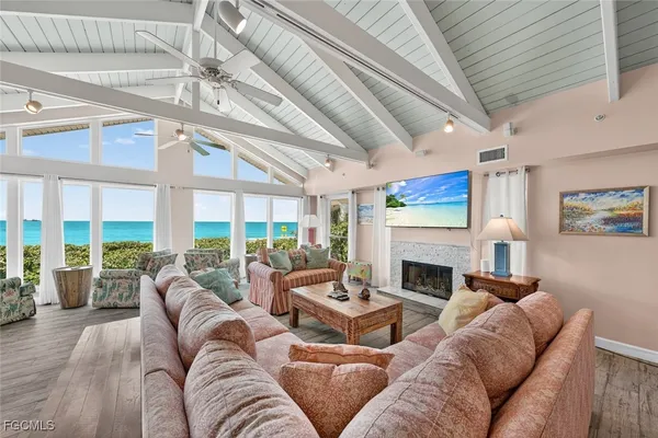 $3,995,000 | 15301 Captiva Drive, Captiva, FL 33924