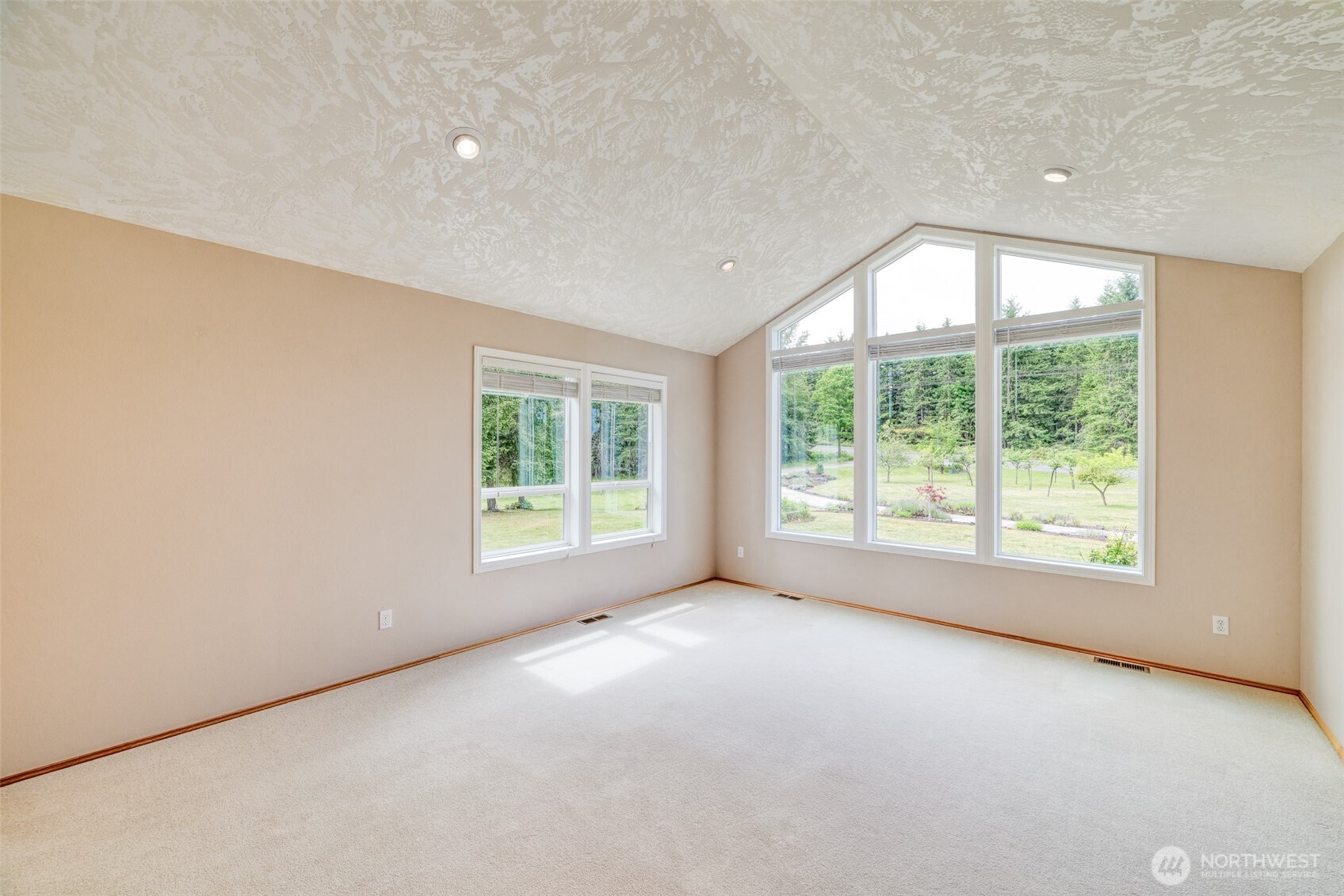 2651 O Brien Road Port Angeles, WA 98362 - Photo 4 of 35