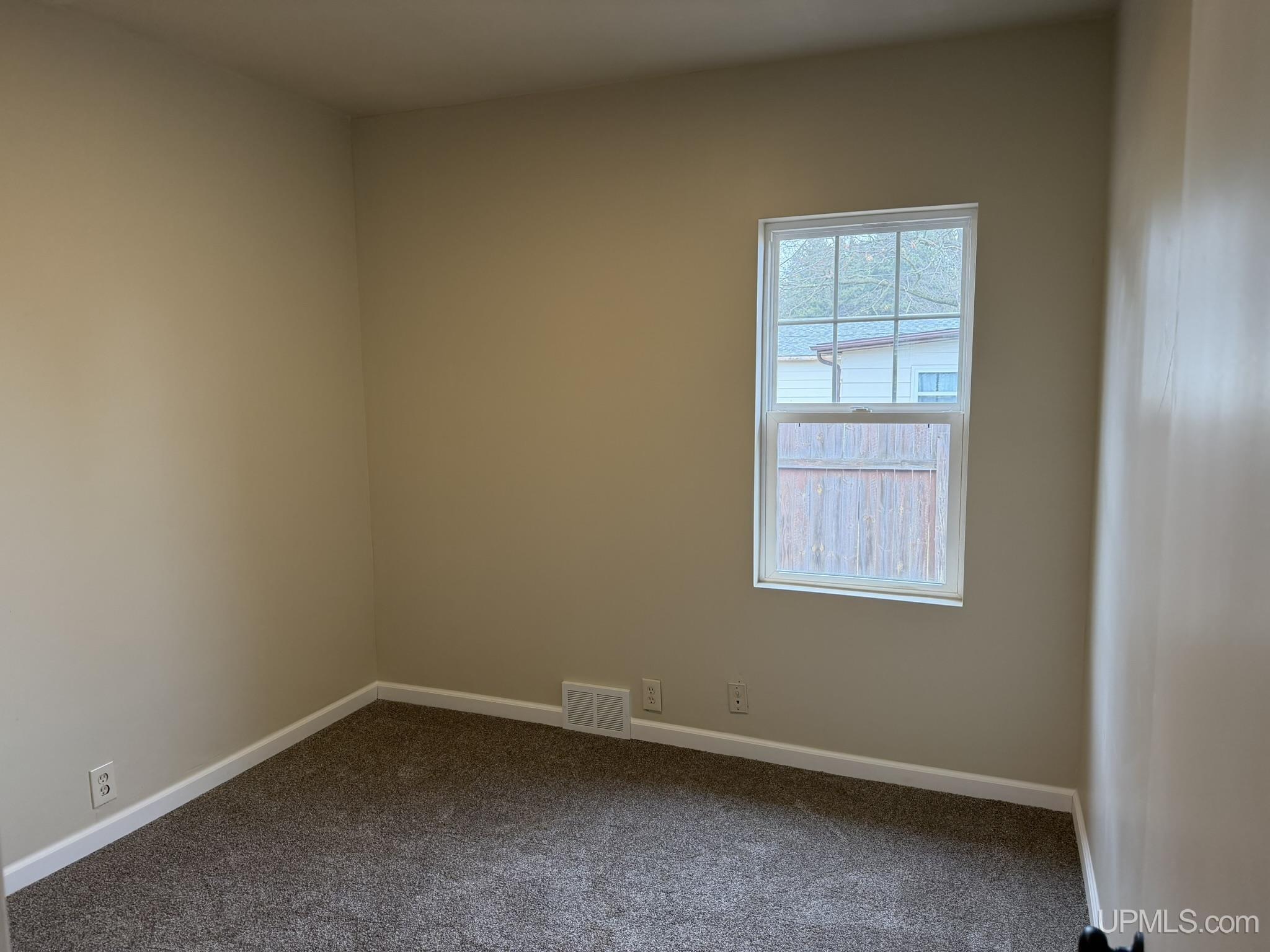 412 Case Street Kingsford, MI 49802 - Photo 13 of 30