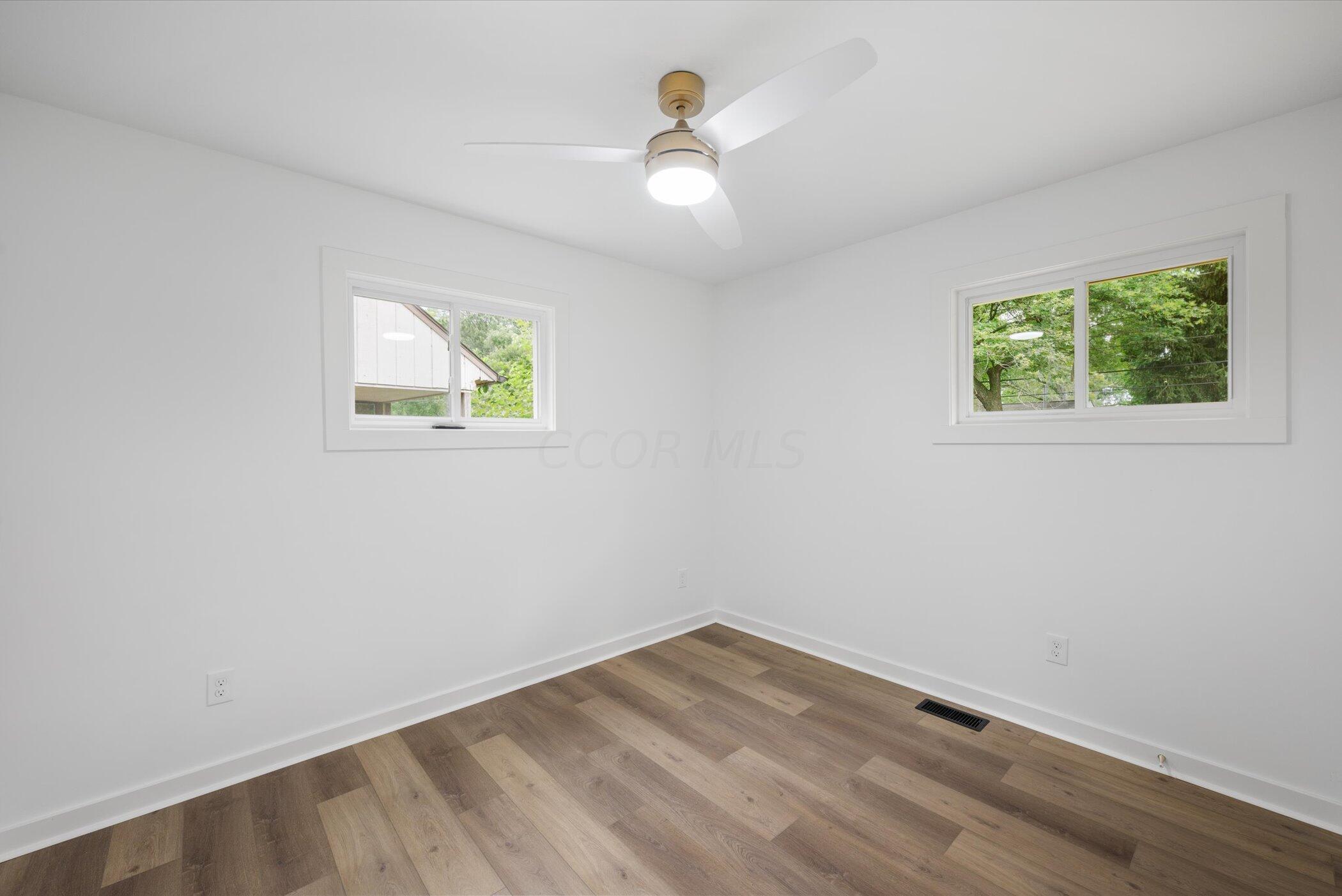 2156 Bristol Road Columbus, OH 43221 - Photo 22 of 43 22-DSC9201