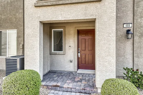 $2,250 | 489 Anthurium Place, Henderson, NV 89015