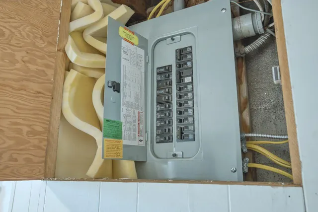 $155,000 | 2802 2nd Avenue East, Hibbing, MN 55746