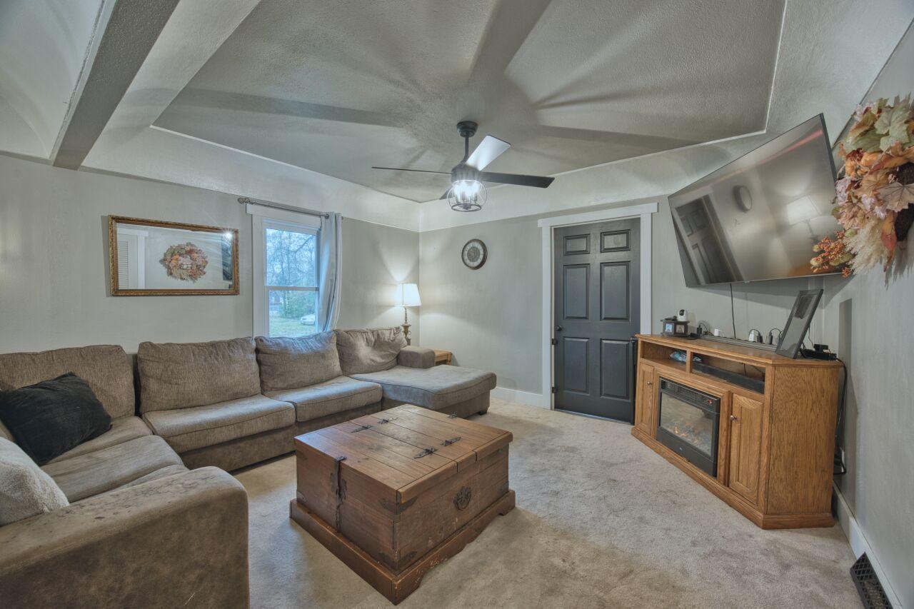 2802 2nd Avenue East Hibbing, MN 55746 - Photo 4 of 57