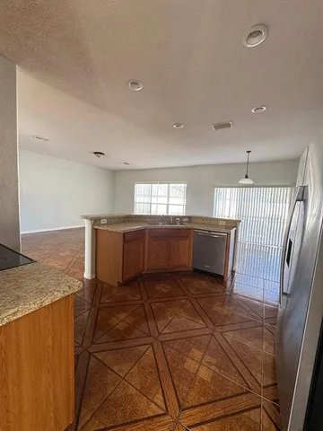 $1,995 | 6561 Crescent Loop, Winter Haven, FL 33884