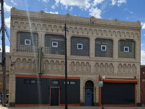 $1,550 | 22 North Pulaski Road, Unit 1R, Chicago, IL 60624