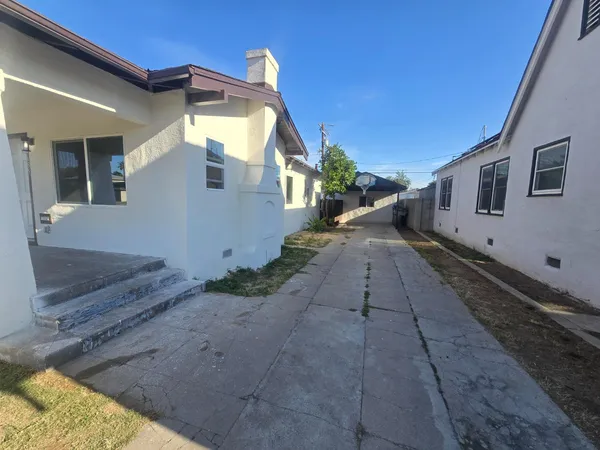 $375,000 | 4685 East Tulare Avenue, Fresno, CA 93702