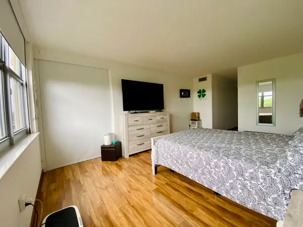 $2,550 | 1750 Northeast 191st Street, Unit 600, Miami, FL 33179