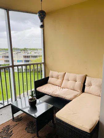 $2,550 | 1750 Northeast 191st Street, Unit 600, Miami, FL 33179