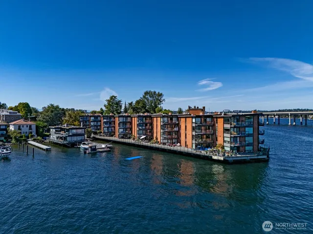 $660,000 | 2360 43rd Avenue East, Unit 203, Seattle, WA 98112