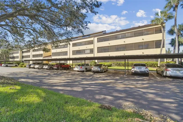 $189,900 | 13612 South Village Drive, Unit 5311, Tampa, FL 33618
