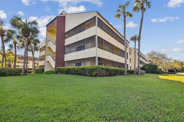 $189,900 | 13612 South Village Drive, Unit 5311, Tampa, FL 33618