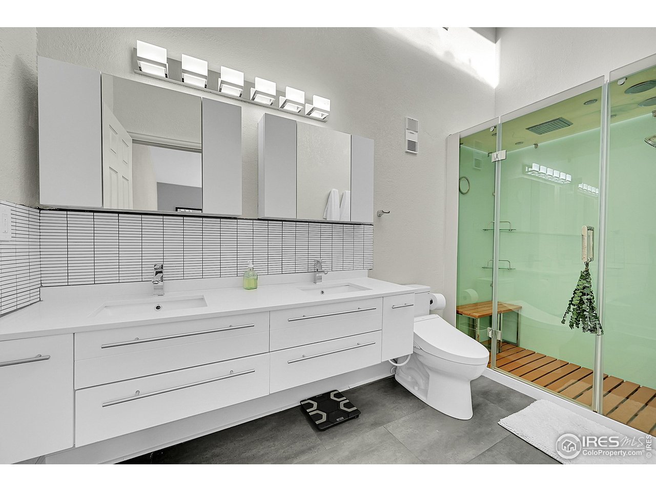 1749 Alpine Avenue, Unit 10 Boulder, CO 80304 - Photo 21 of 40 Newly renovated primary bath