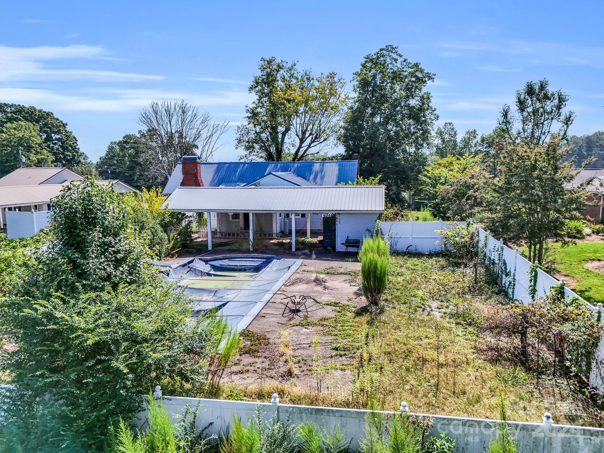 201 Thompson Road Rutherfordton, NC 28139 - Photo 2 of 40