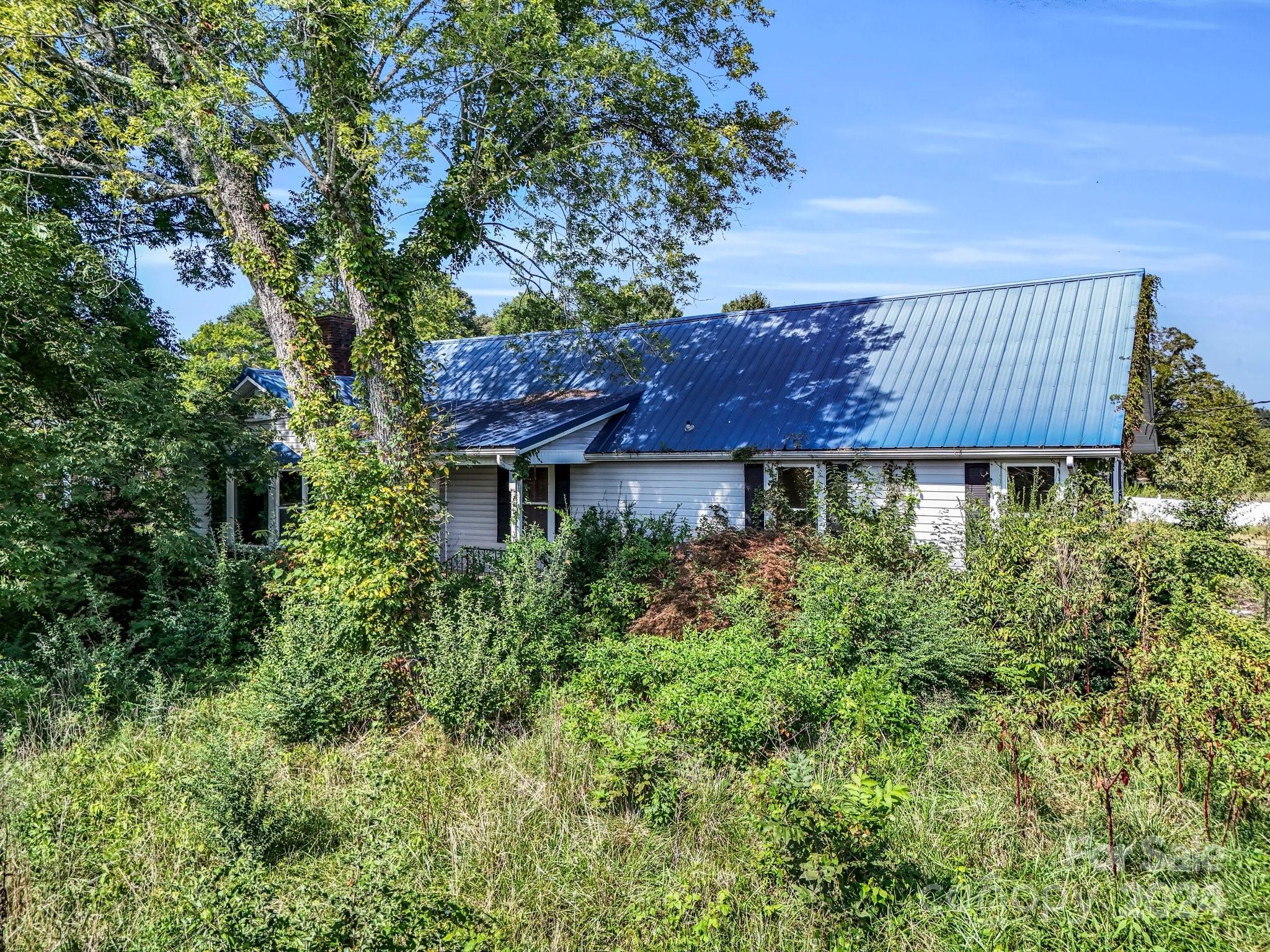 201 Thompson Road Rutherfordton, NC 28139 - Photo 3 of 40