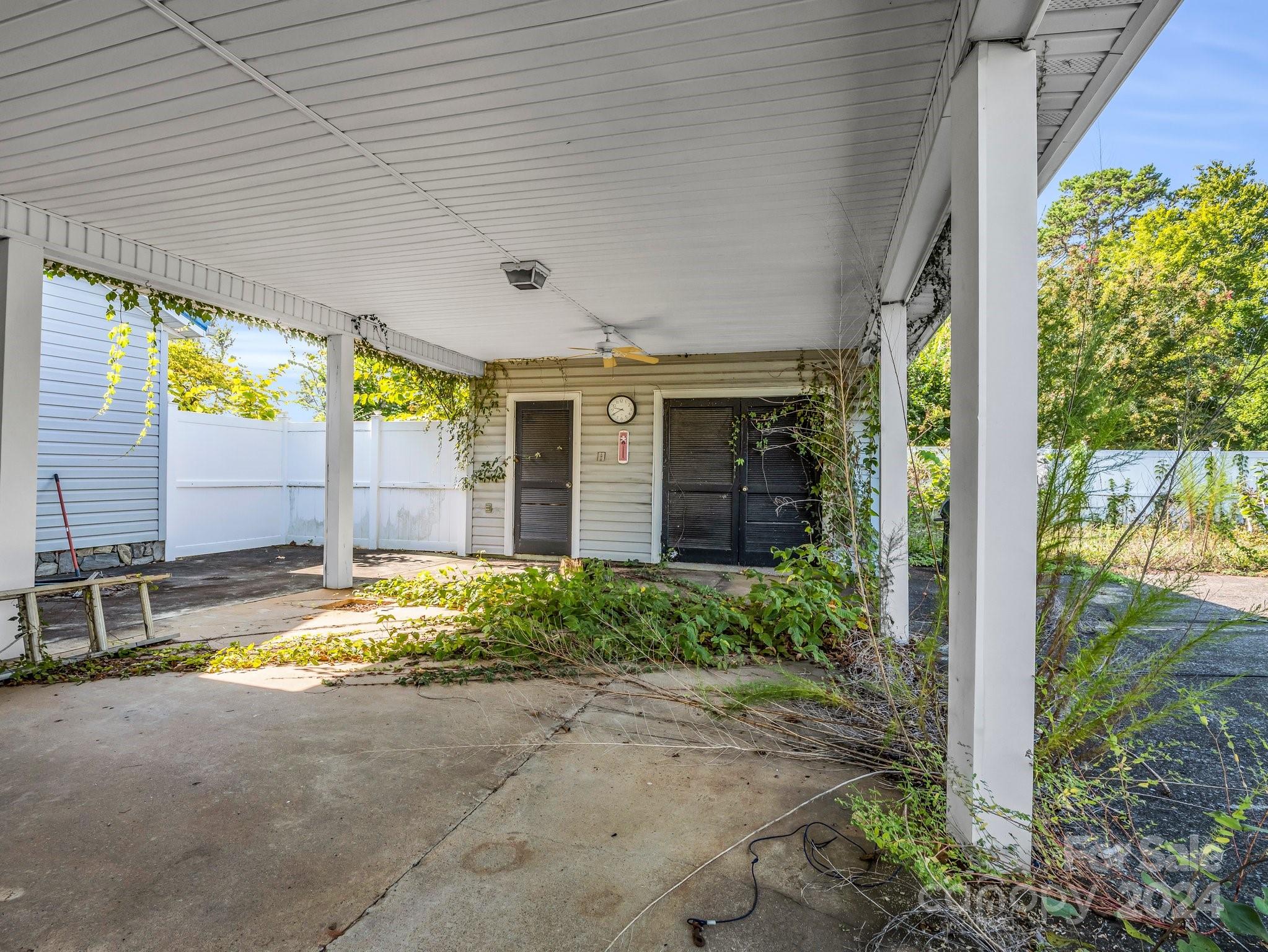 201 Thompson Road Rutherfordton, NC 28139 - Photo 5 of 40