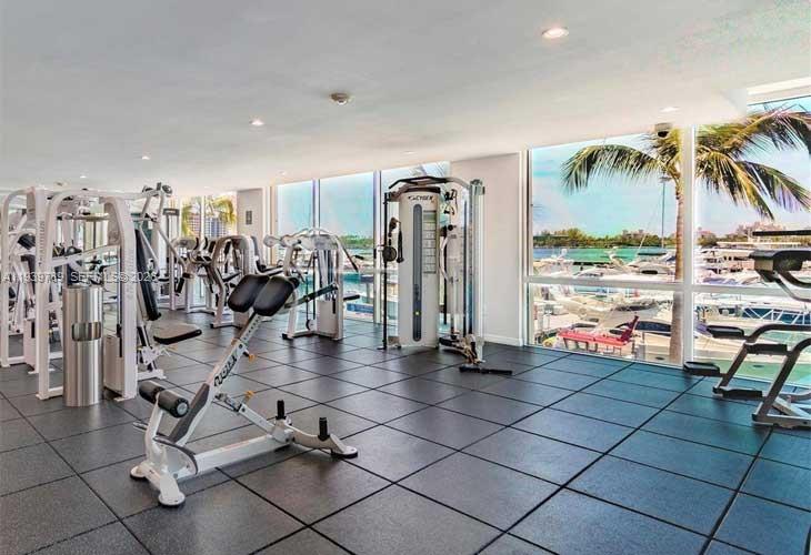 90 Alton Road, Unit 2912 Miami Beach, FL 33139 - Photo 23 of 31