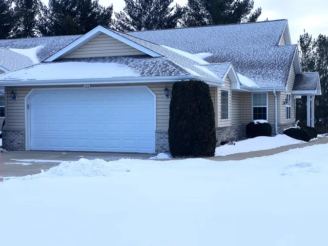 $399,000 | 122 Summit Court, Unit 2502, Columbus, WI 53925