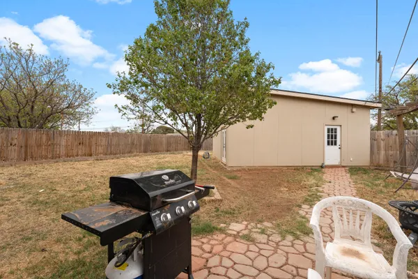 $145,000 | 1835 West Lynn Street, Slaton, TX 79364