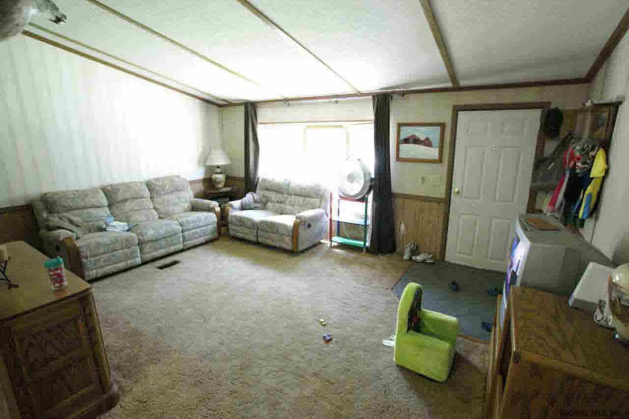 158 Hills Pond Road Hampton, NY 12887 - Photo 4 of 12 Photo 4