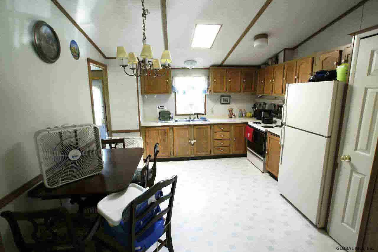 158 Hills Pond Road Hampton, NY 12887 - Photo 5 of 12 Photo 5
