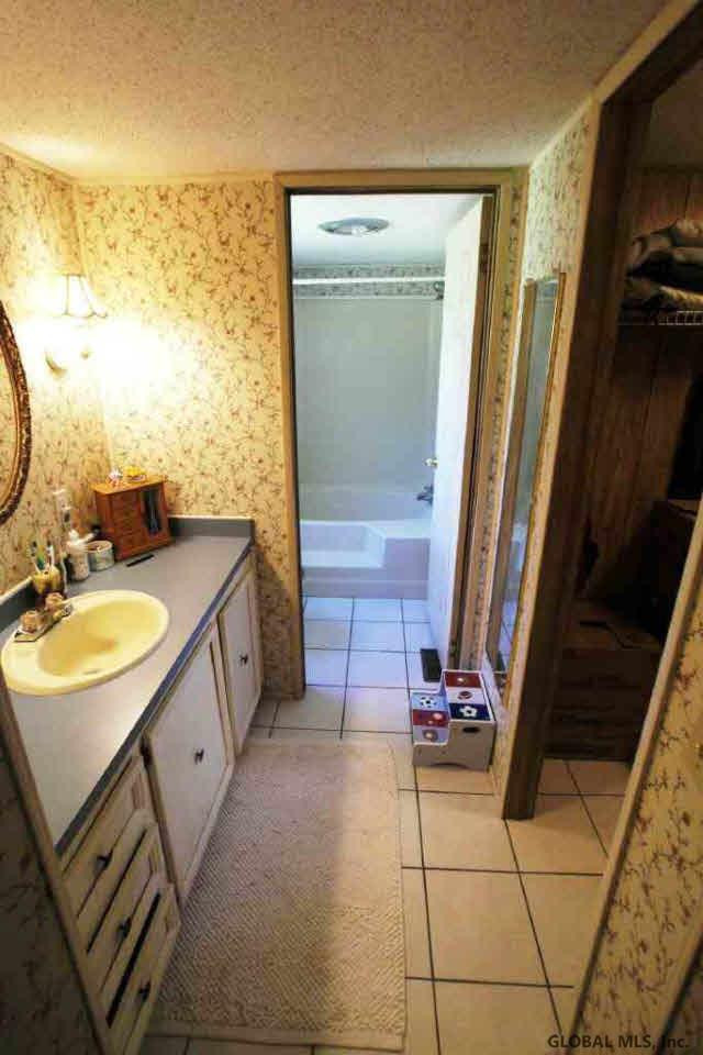 158 Hills Pond Road Hampton, NY 12887 - Photo 7 of 12 Photo 7