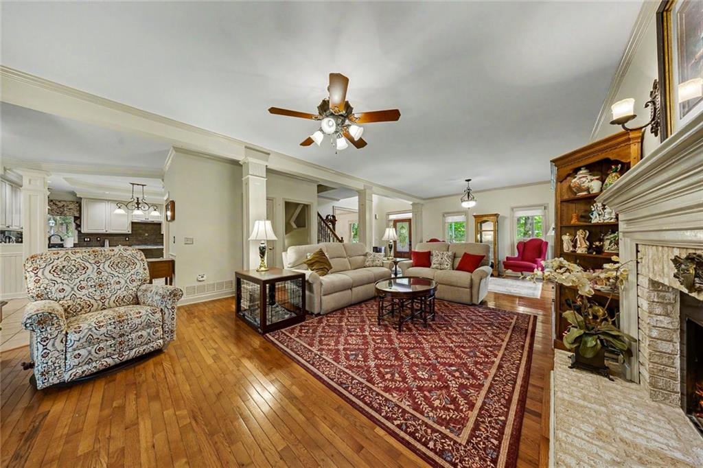 1022 Oak Way Canton, GA 30114 - Photo 13 of 48