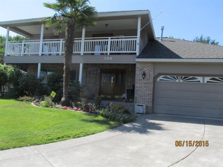 398 Brandon Street Central Point, OR 97502 - Photo 1 of 24 Primary Photo