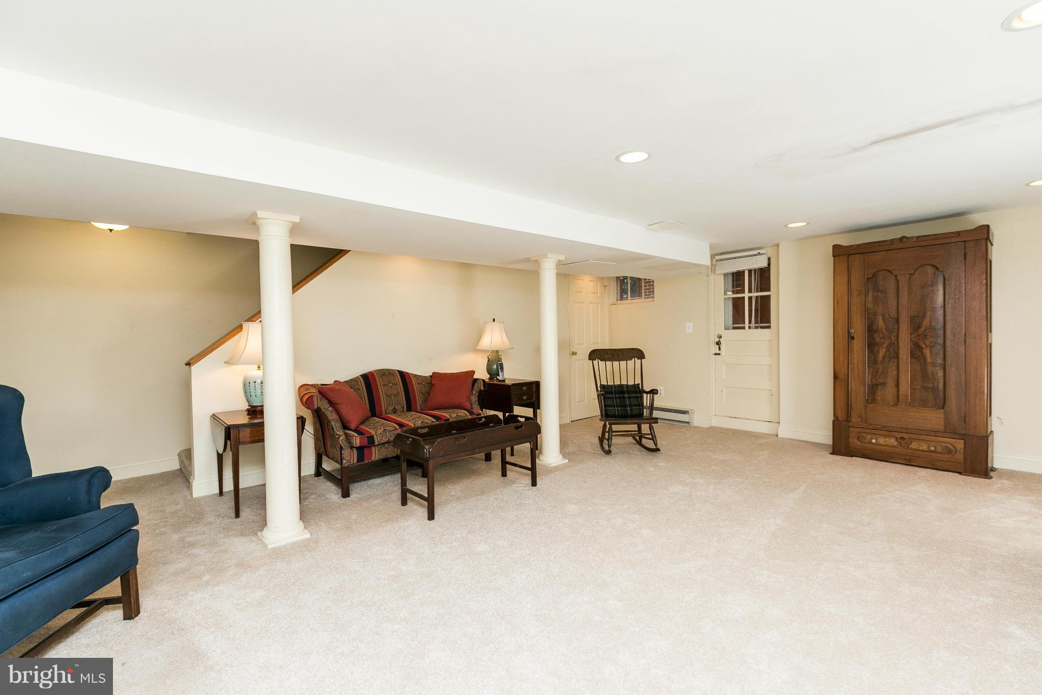 201 Kemble Road Baltimore, MD 21218 - Photo 23 of 30 Family Room