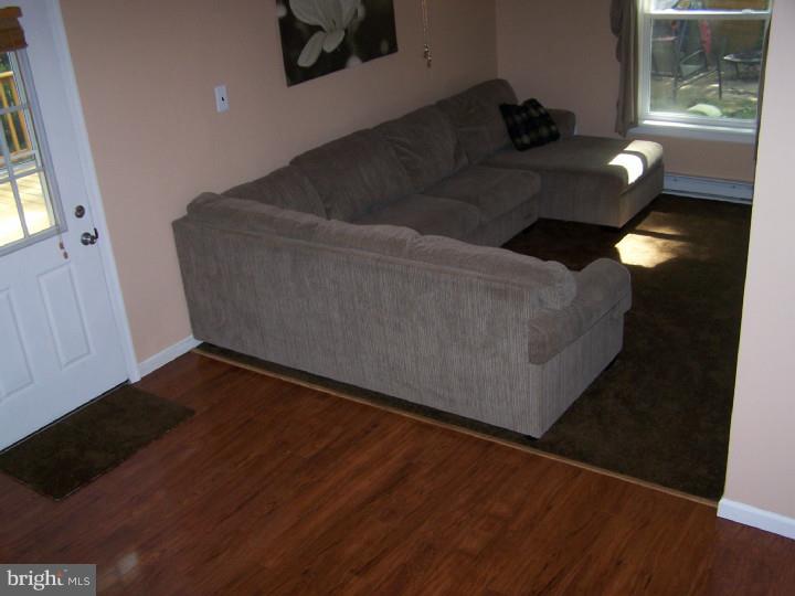 44 Edinshire Road Sicklerville, NJ 08081 - Photo 5 of 10 Gallery Image 5