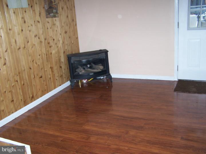 44 Edinshire Road Sicklerville, NJ 08081 - Photo 6 of 10 Gallery Image 6