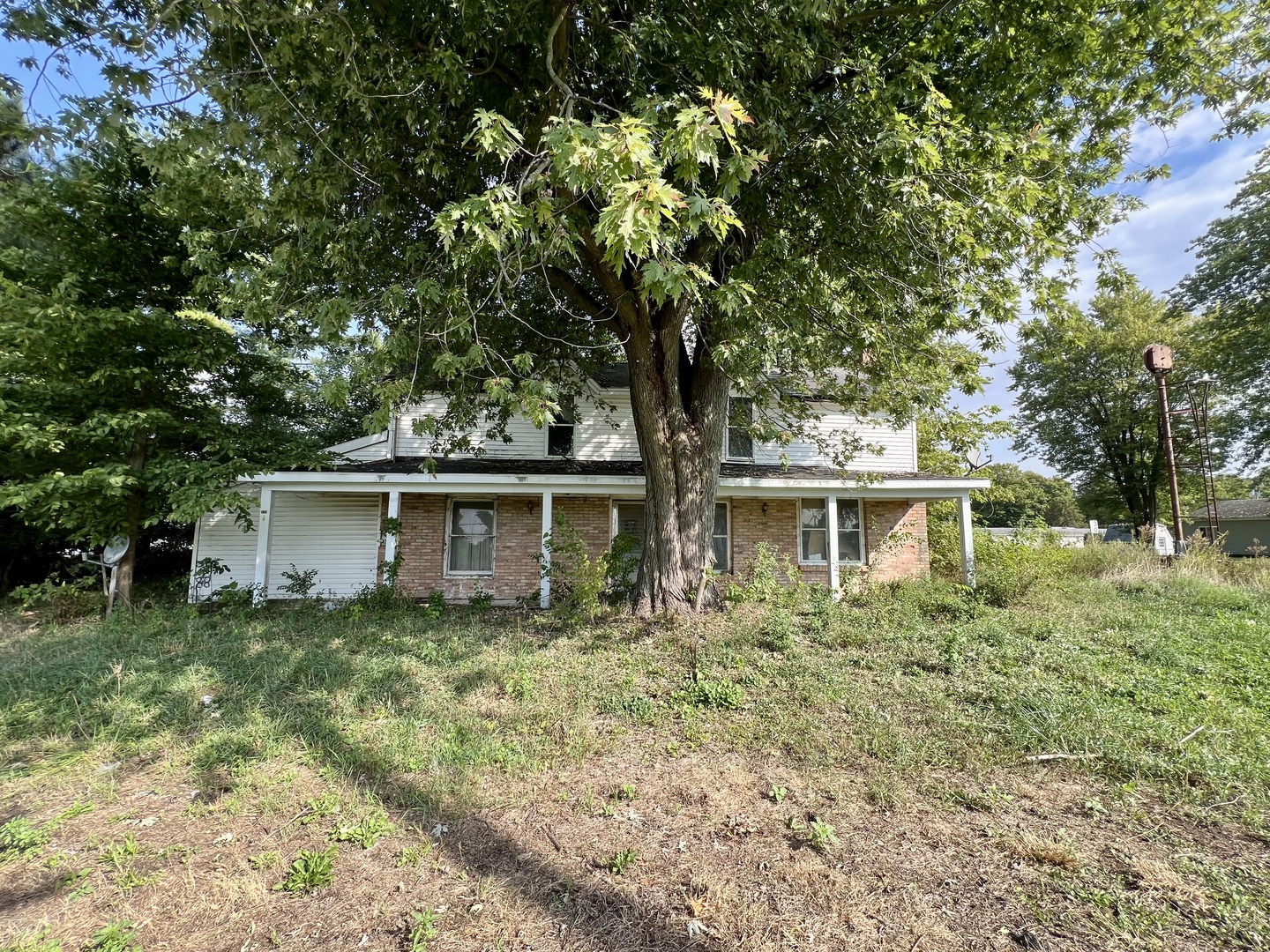 front view of house with a yard