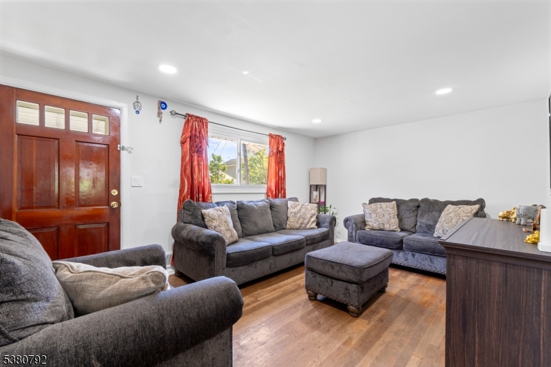 210 Buchanan Street Linden, NJ 07036 - Photo 3 of 18