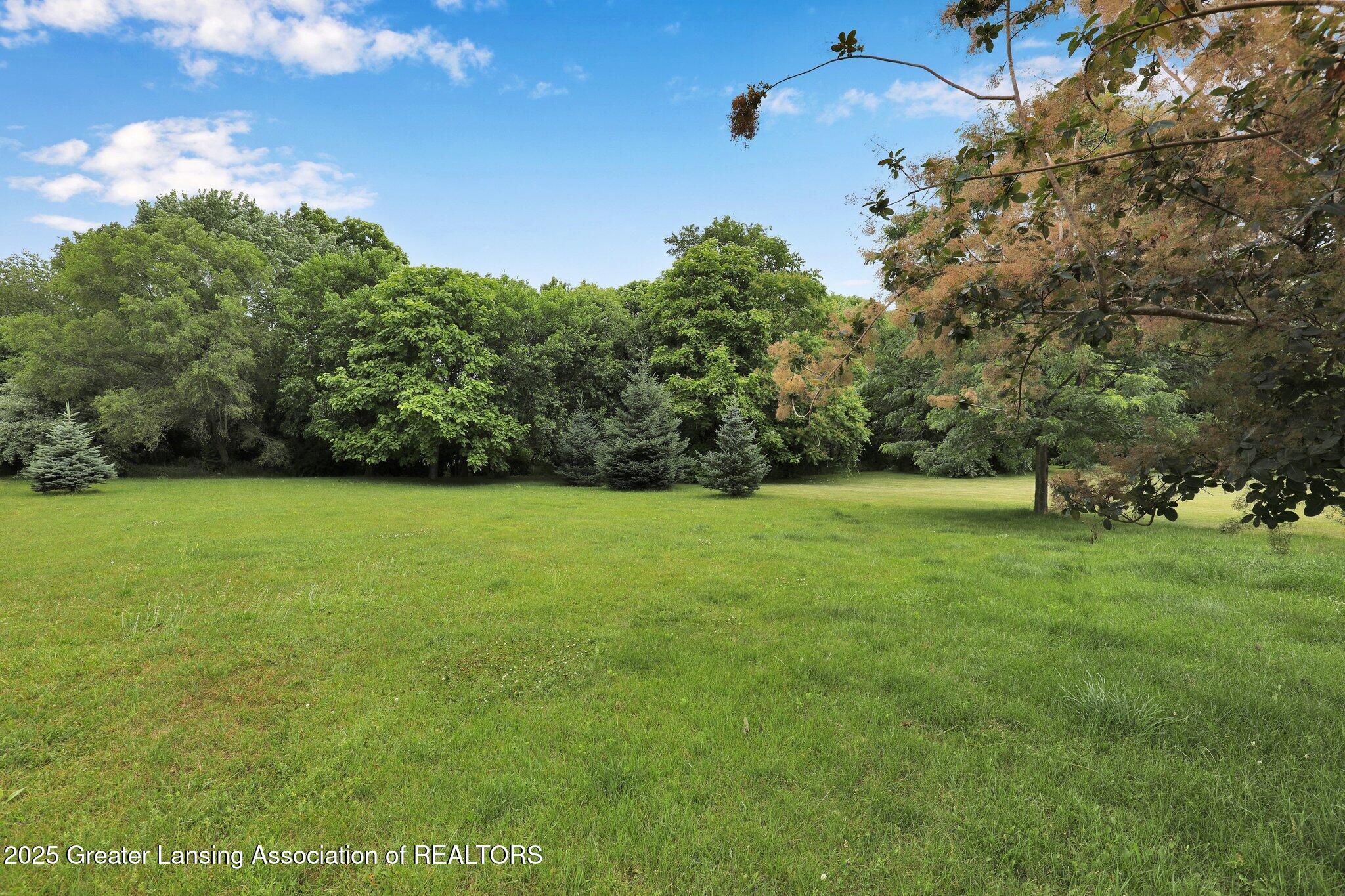 402 West Rolfe Street Perry, MI 48872 - Photo 10 of 30 5-web-or-mls-Open Ended Media-5