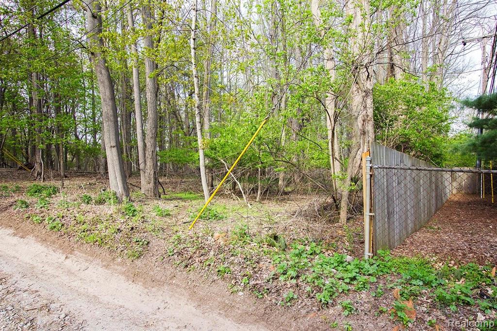 Vac Locust Street Farmington, MI 48331 - Photo 15 of 20