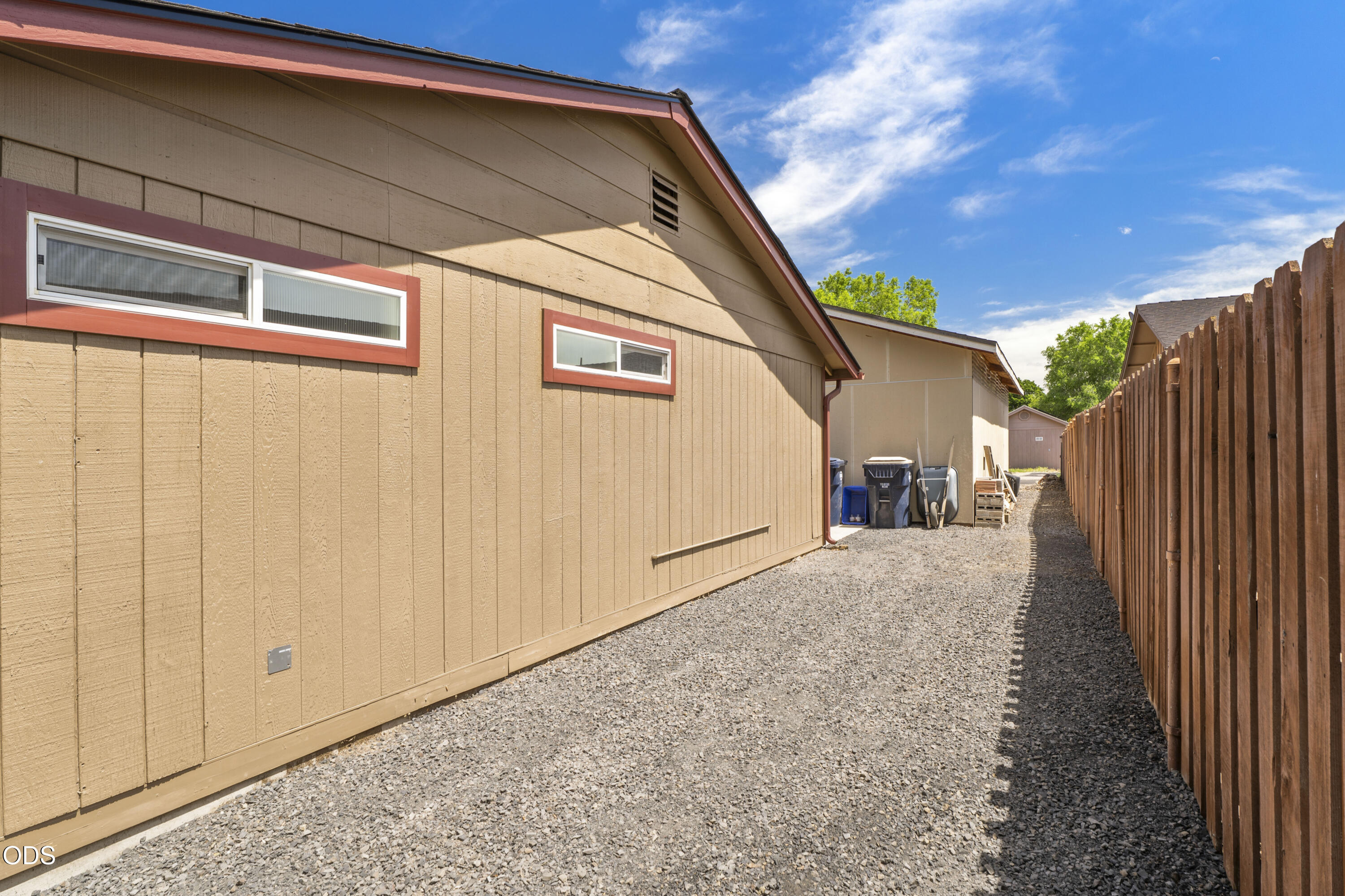 2108 Northwest 13th Street Redmond, OR 97756 - Photo 5 of 43