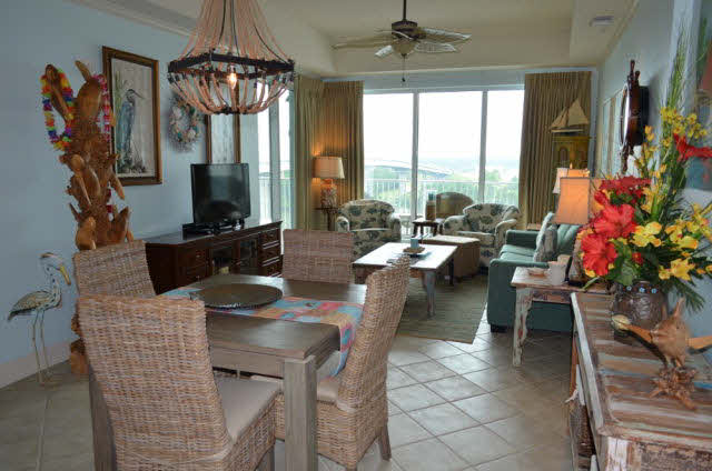 4851 Main Street, Unit 723 Orange Beach, AL 36561 - Photo 4 of 13 Dining/Living Area