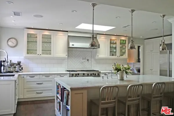 $22,500 | 10253 Valley Spring Lane, Toluca Lake, CA 91602