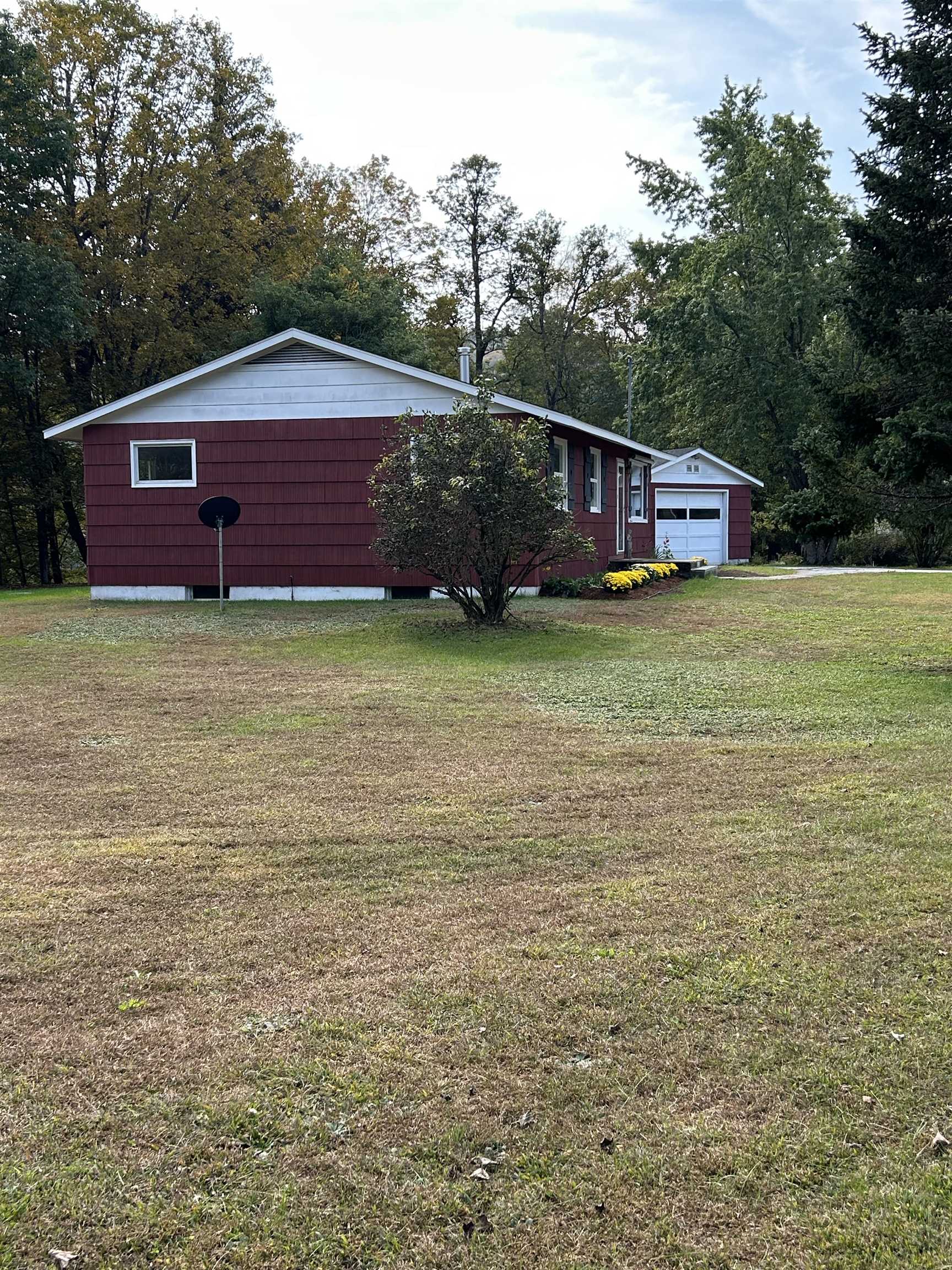 11 Brigham Circle Randolph, VT 05060 - Photo 2 of 17