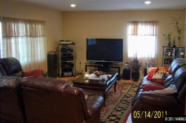 2280 Platora Way Reno, NV 89512 - Photo 6 of 10 Photo 6