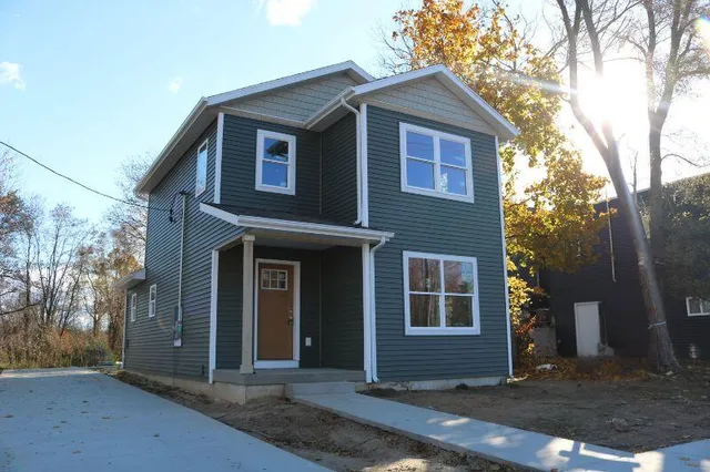 $260,000 | 92 North State Street, Sparta, MI 49345