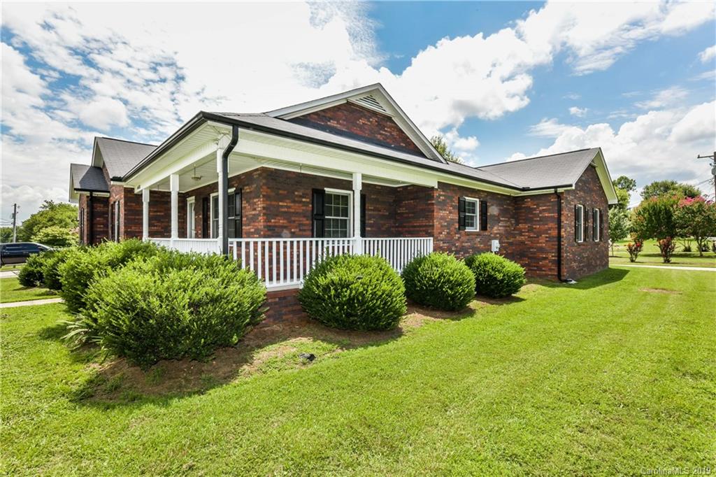 4480 Roberta Road Concord, NC 28027 - Photo 3 of 29 Gallery Image 3