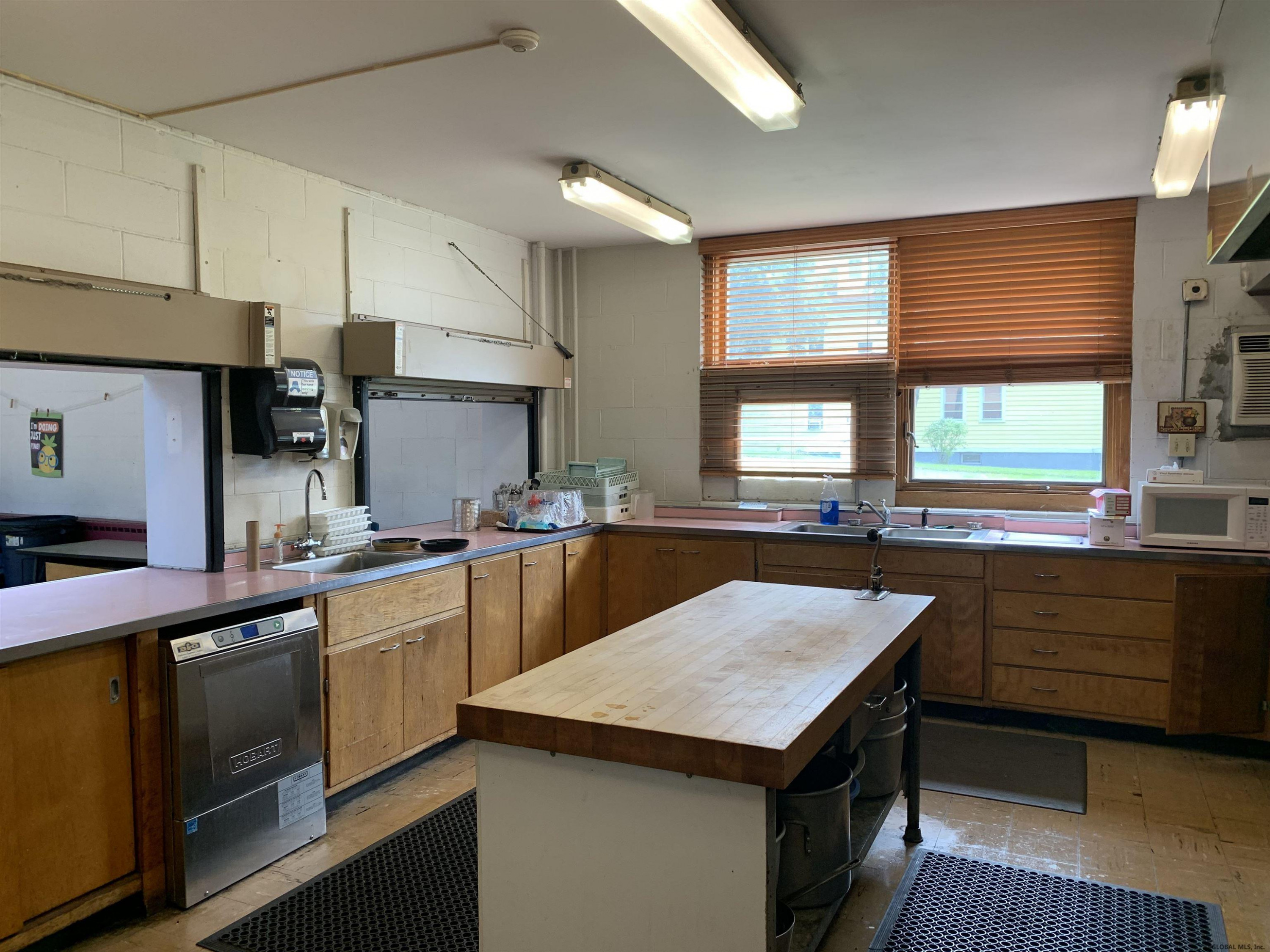 75 Whitehall Road Albany, NY 12209 - Photo 13 of 26 Photo 13