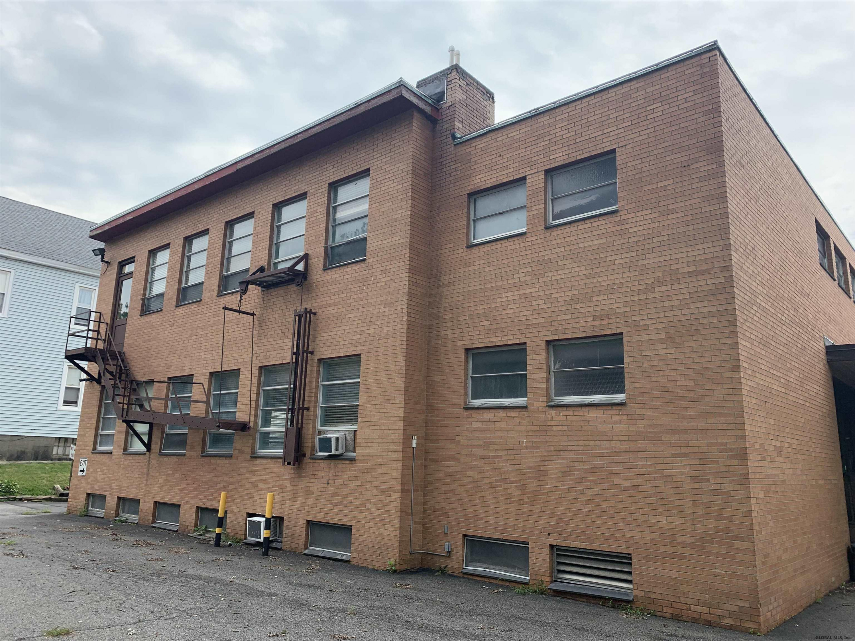 75 Whitehall Road Albany, NY 12209 - Photo 16 of 26 Photo 16