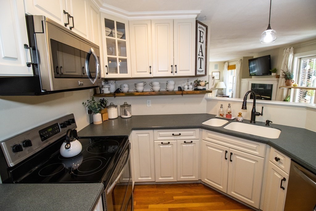 72 Gregory Island Road Hamilton, MA 01982 - Photo 16 of 42 Gallery Image 16