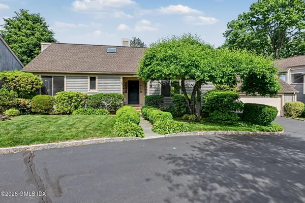 $1,750,000 | 502 West Lyon Farm Drive, Unit 502, Greenwich, CT 06831