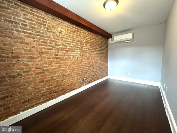 $3,095 | 1320 Crease Street, Philadelphia, PA 19125