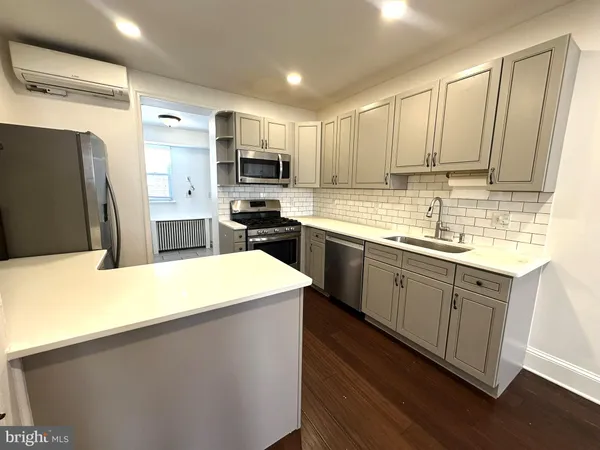 $3,095 | 1320 Crease Street, Philadelphia, PA 19125