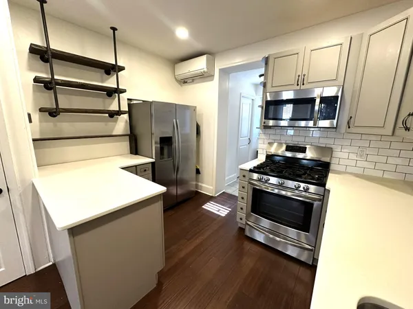 $3,095 | 1320 Crease Street, Philadelphia, PA 19125